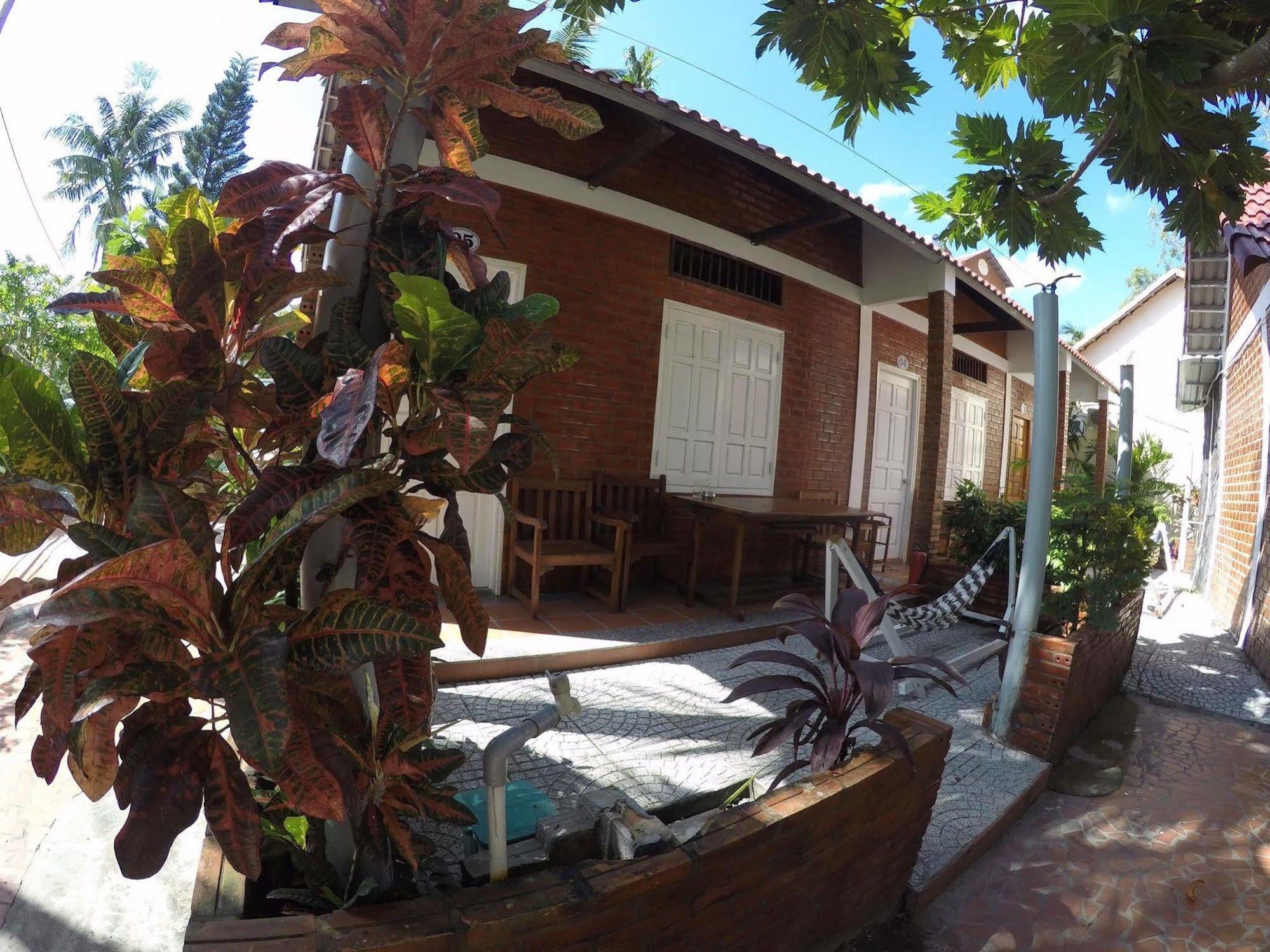 Sea Living Hostel Phu Quoc Exterior photo